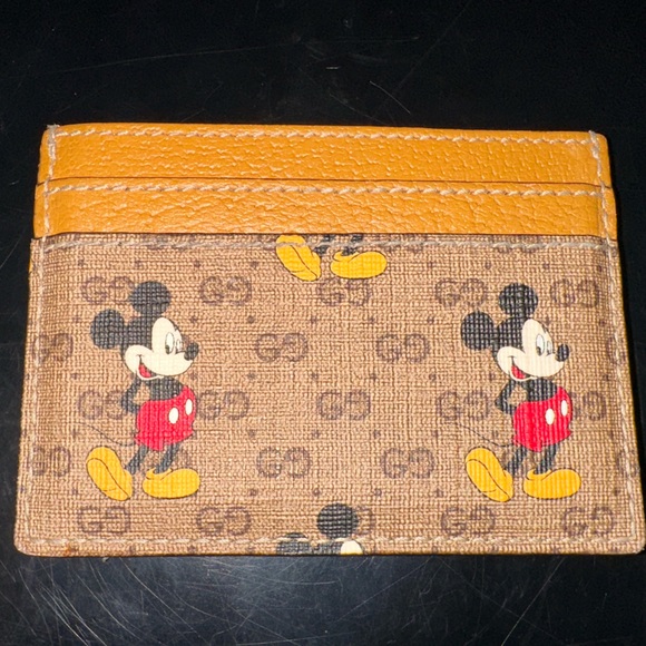 Gucci x Disney Mickey Mouse Brown Leather Card Sleeve - Picture 2 of 4